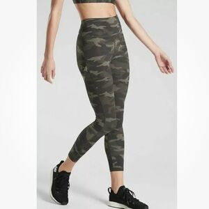 Athleta Small Tall Ultimate 7/8 Tight Stash Pocket Camo Leggings Ankle ST